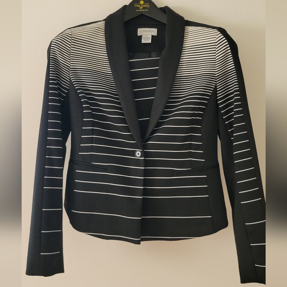 Carmen Marc Valvo Suit